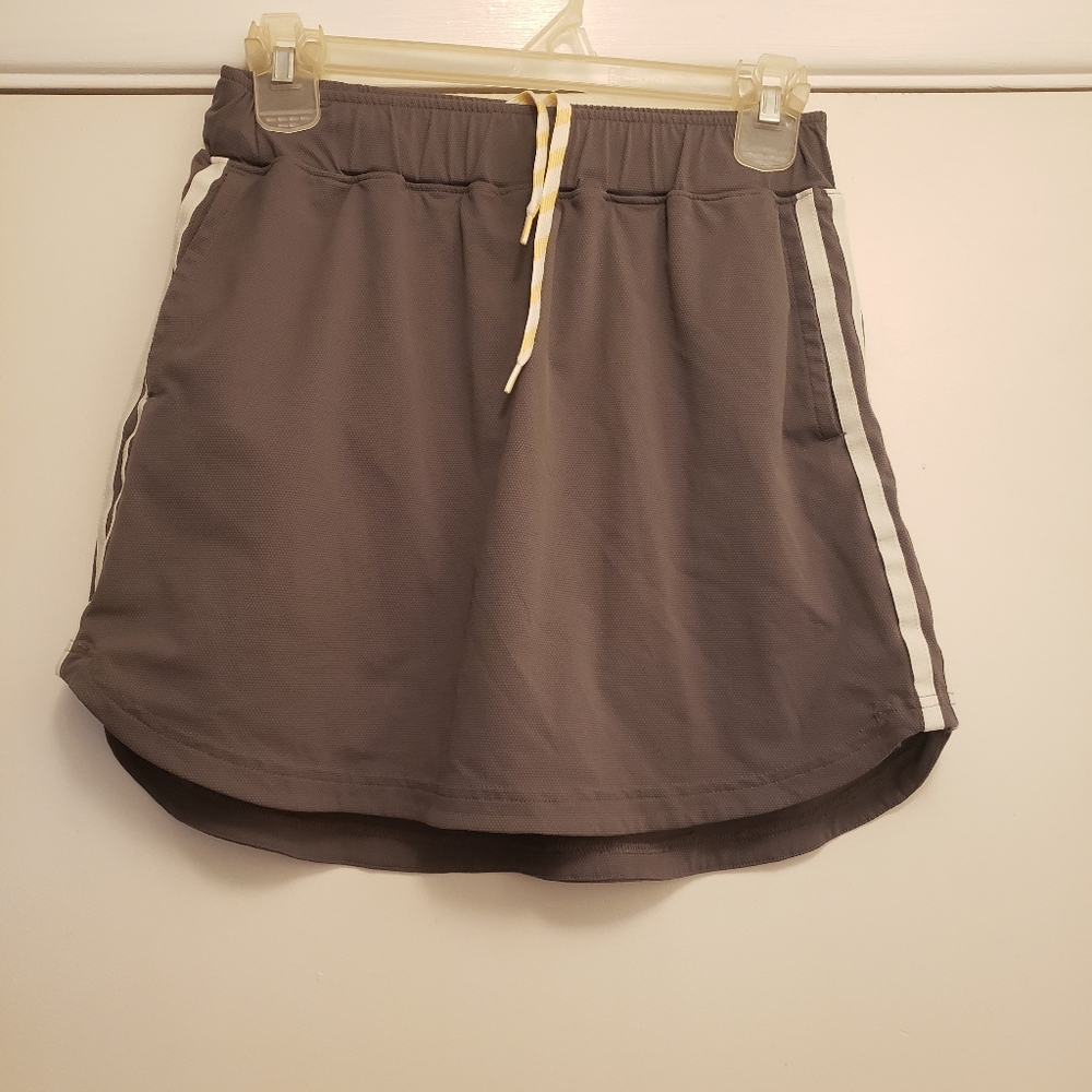Adidas Gray Women Size SMALL Athletic SKORT Shorts